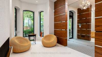 House 8