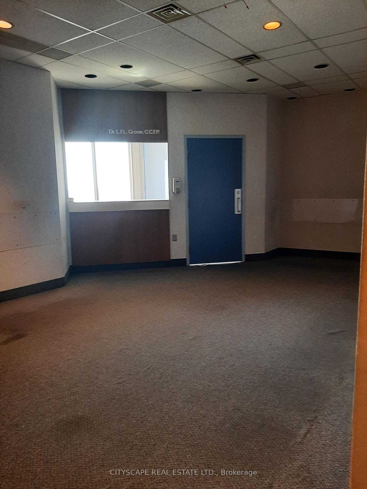 Virtual tour for 307 - 2065 Finch Avenue W,