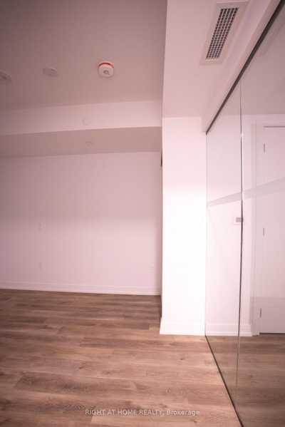 House 8