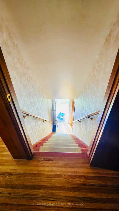House 10