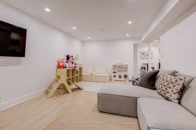 House 33