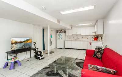House 32