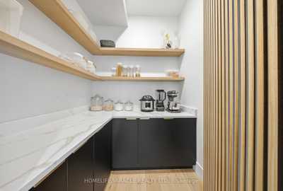 House 10